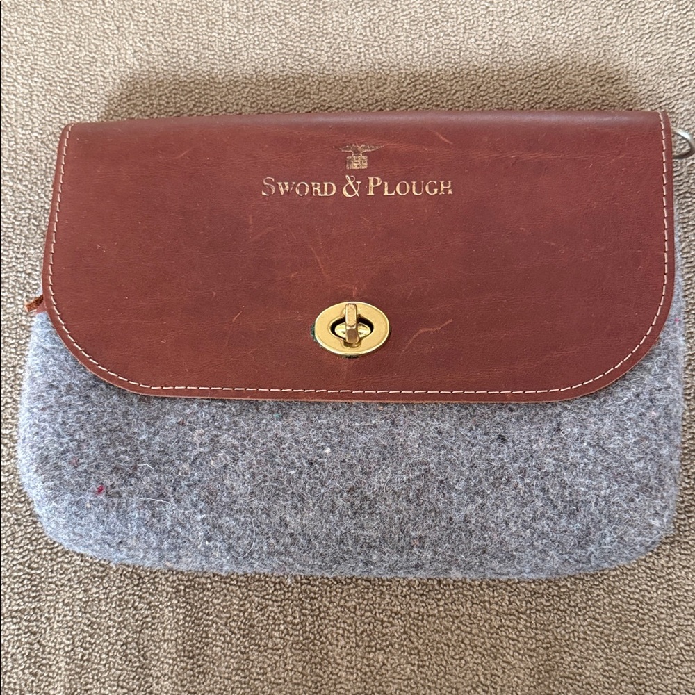 Sword & Plough Grey Wool & Leather Clutch Bag (TD)